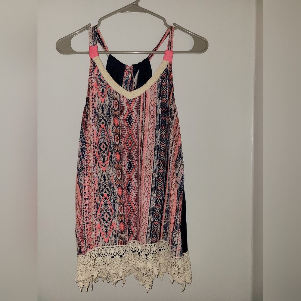 Bright Geometric Patterned Top - Picture 3 of 4